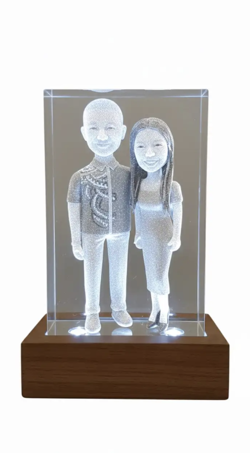 A custom-made crystal masterpiece featuring 3D figures. - Image 8